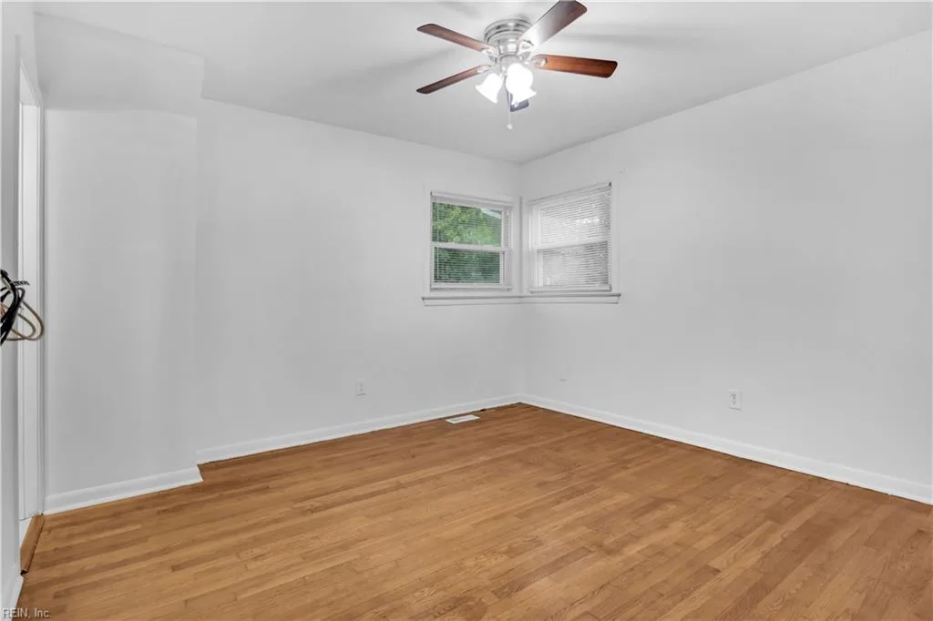 242 Bannon CT, HAMPTON VA 23666 thumb 8
