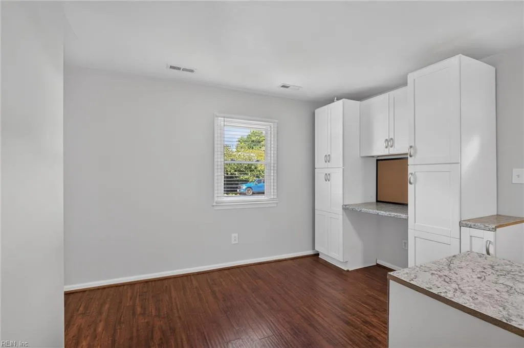 120 Downes ST, HAMPTON VA 23663 thumb 12