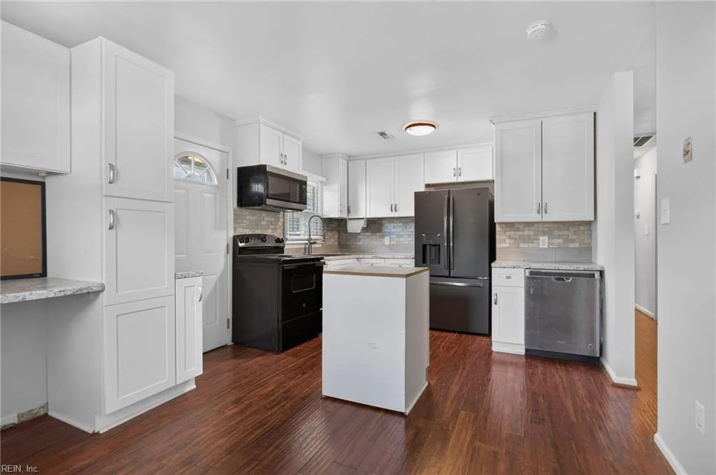 120 Downes ST, HAMPTON VA 23663 thumb 9