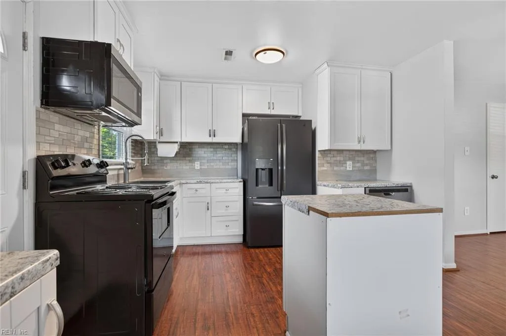 120 Downes ST, HAMPTON VA 23663 thumb 10