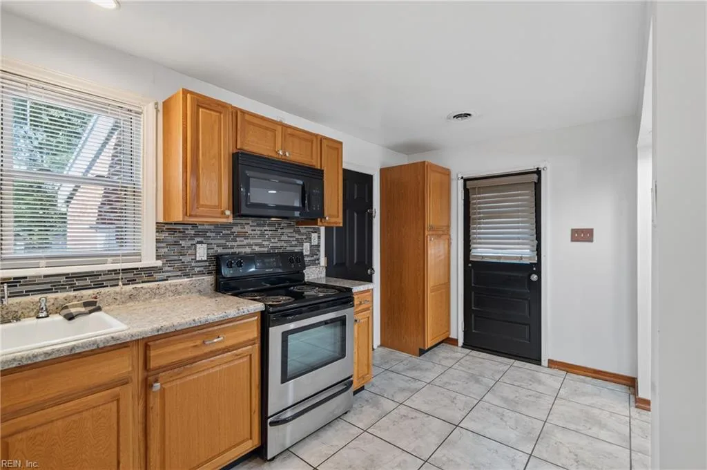 138 Banneker DR, WILLIAMSBURG VA 23185 thumb 11