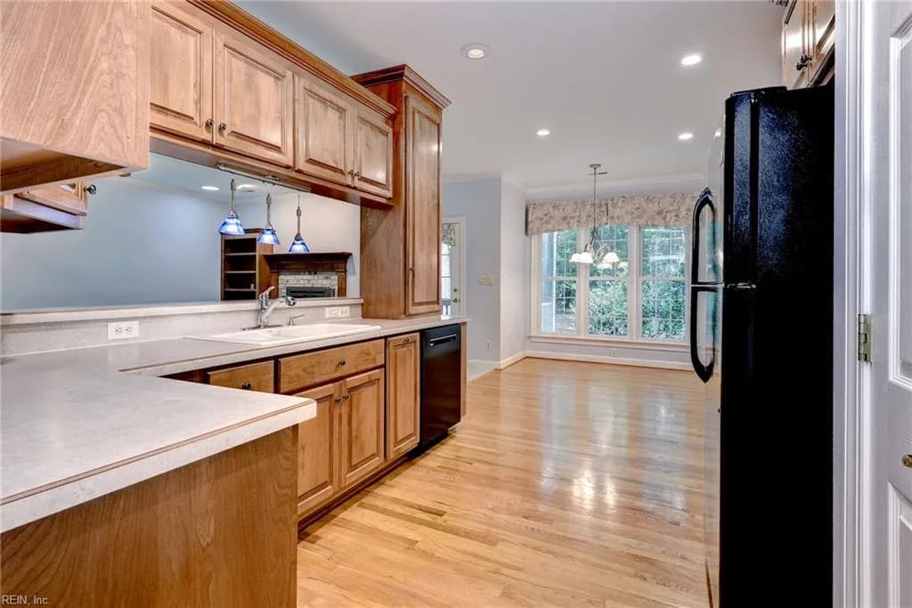 121 Tern CT, YORKTOWN VA 23692 thumb 11