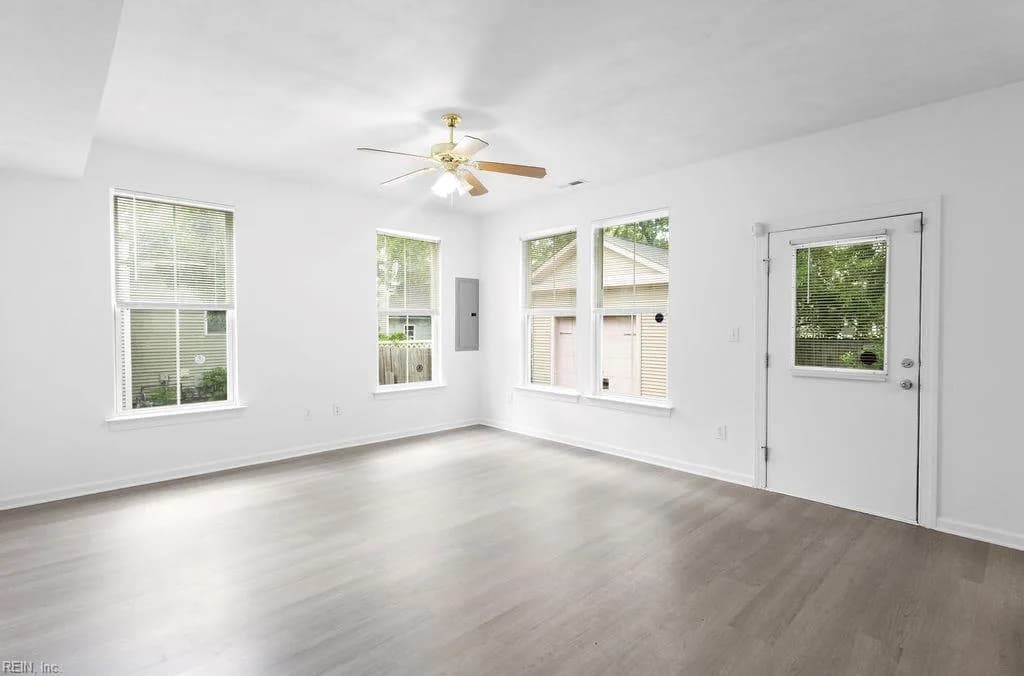220 W 33rd ST, NORFOLK VA 23504 thumb 6