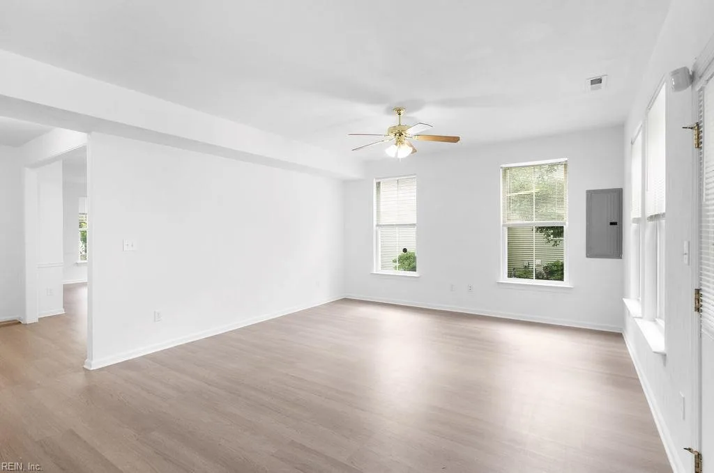 220 W 33rd ST, NORFOLK VA 23504 thumb 7
