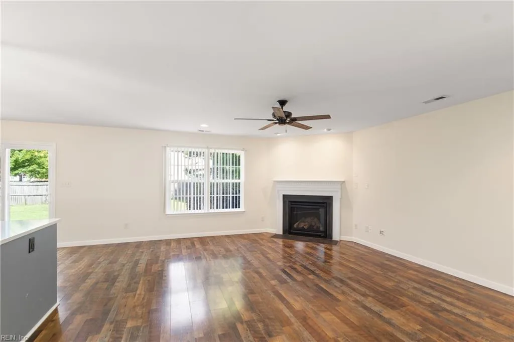7246 Jeanne DR, GLOUCESTER VA 23061 thumb 9