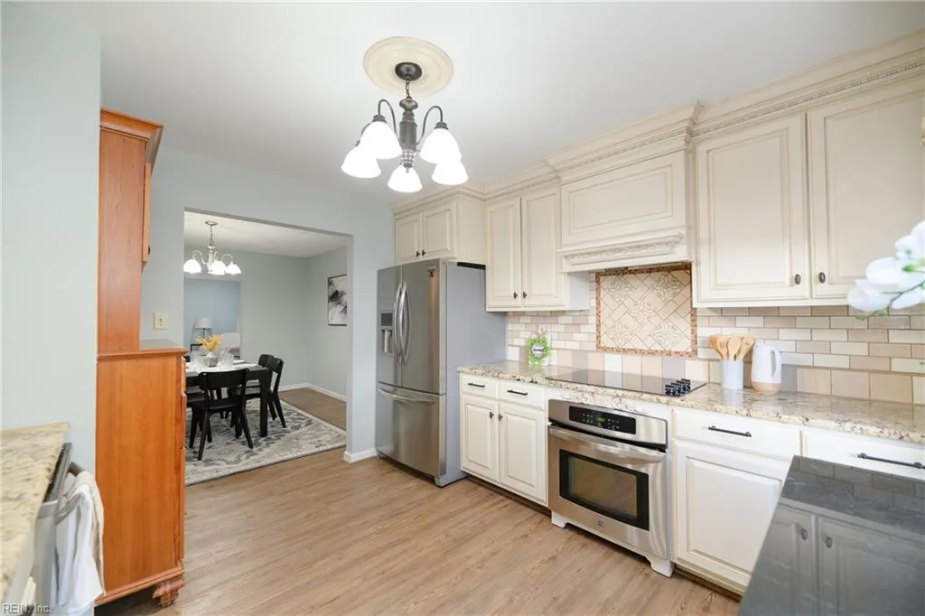 7680 The Points PL #302, GLOUCESTERPOINT VA 23062 thumb 7