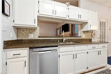 527 Windward DR, CHESAPEAKE VA 23320 thumb 11