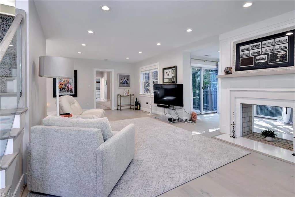802 Riverside DR, NEWPORTNEWS VA 23606 thumb 7