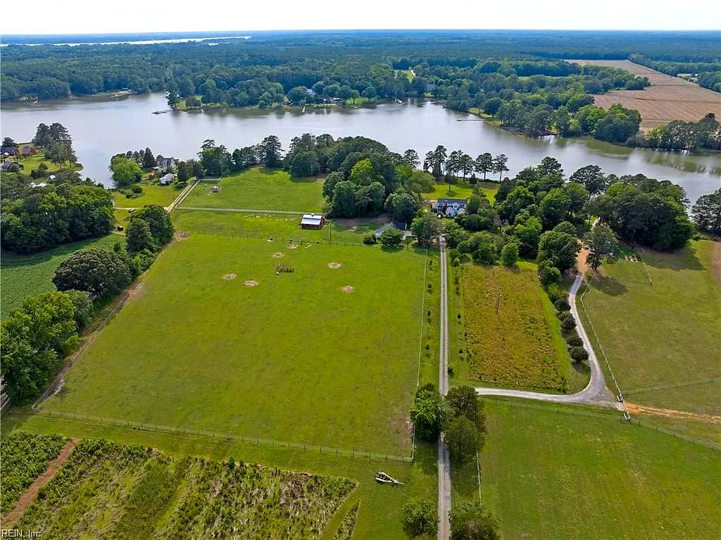 297 Greene RD, MATHEWS VA 23109 - Photo 5