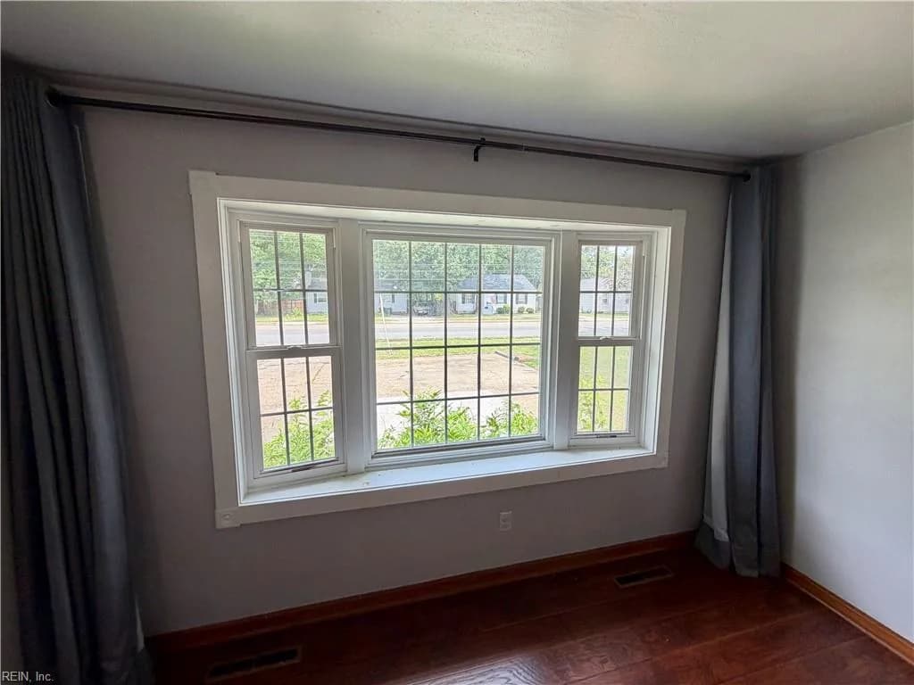 1452 E Pembroke AVE, HAMPTON VA 23663 thumb 9