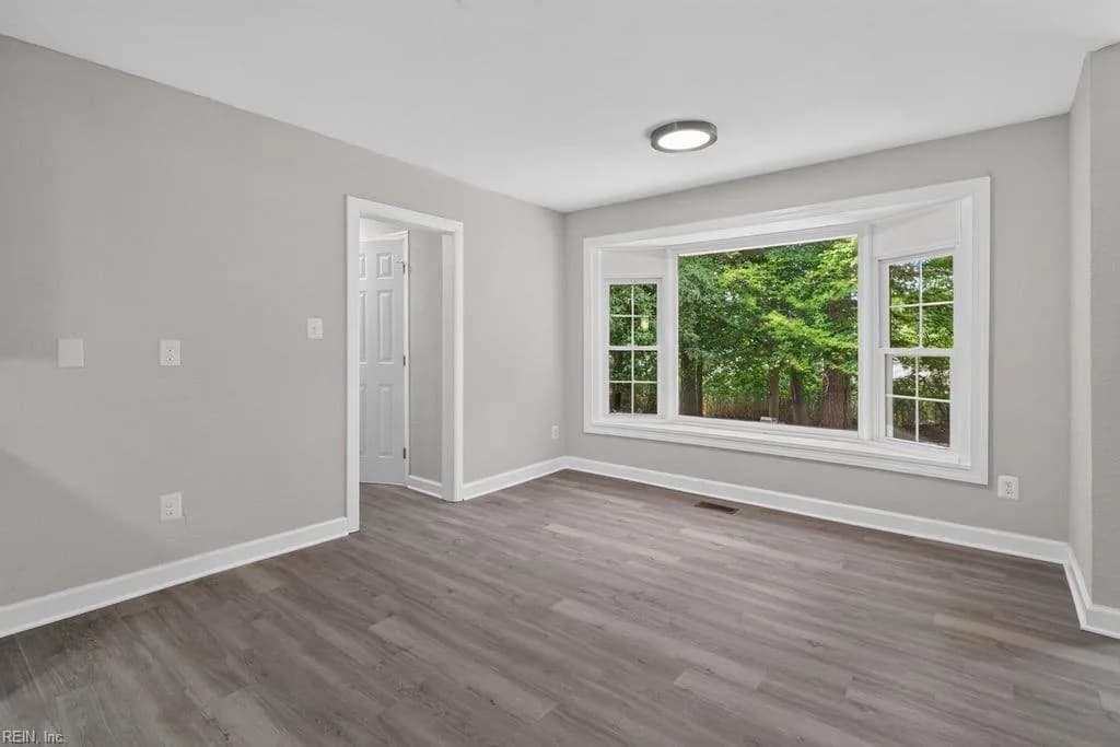 112 W Rexford DR, NEWPORTNEWS VA 23608 thumb 9