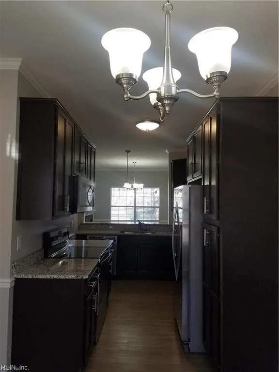 821 Lake CIR S, CHESAPEAKE VA 23322 thumb 6
