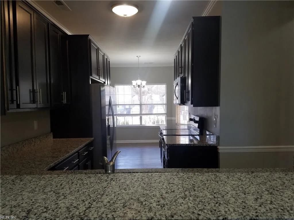 821 Lake CIR S, CHESAPEAKE VA 23322 thumb 7