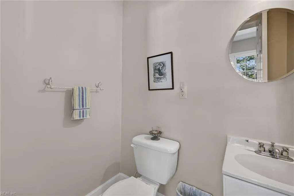3906 Winchester DR, PORTSMOUTH VA 23707 thumb 11
