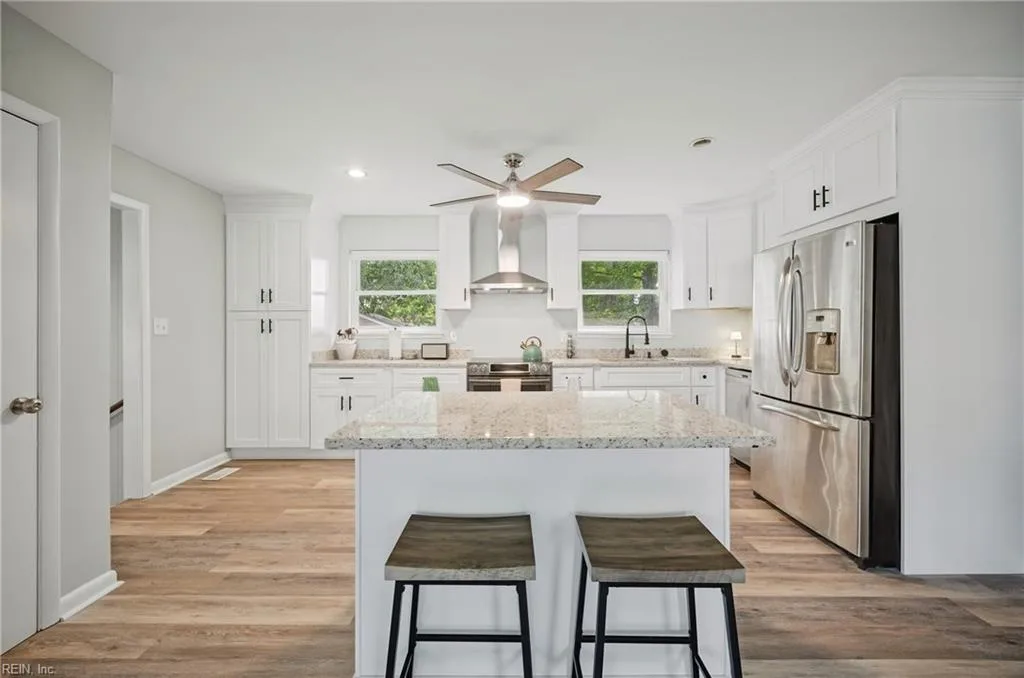 220 Manchester DR, HAMPTON VA 23666 thumb 11