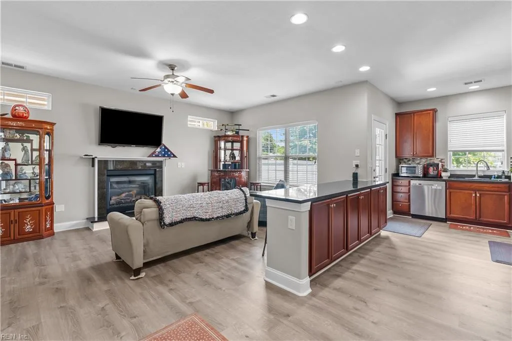 1516 Drumheller DR, VIRGINIABEACH VA 23464 thumb 9