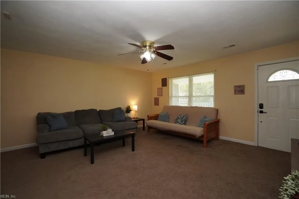 1198 Jarrett RD, NORFOLK VA 23502 thumb 6