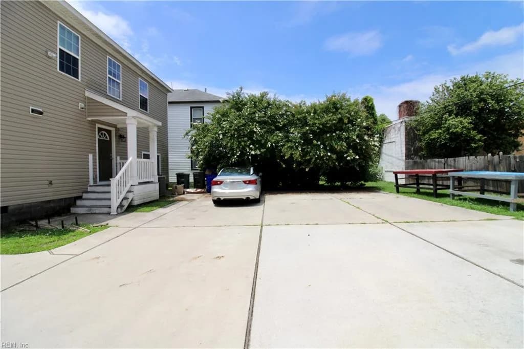 854 W 43rd ST, NORFOLK VA 23508 - Photo 5