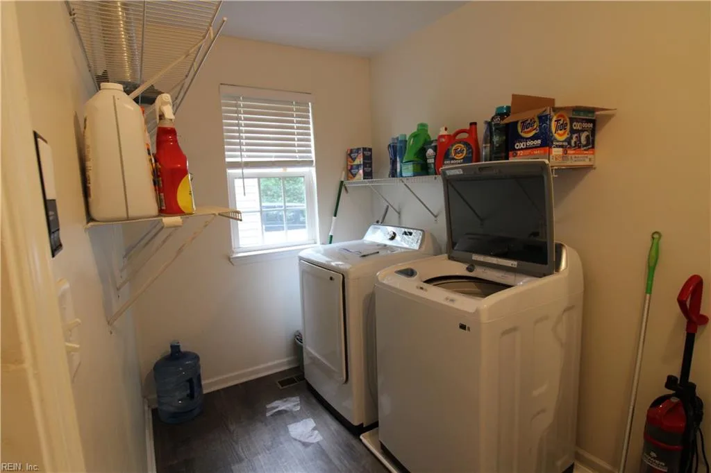 1321 W 27th ST, NORFOLK VA 23508 - Photo 4