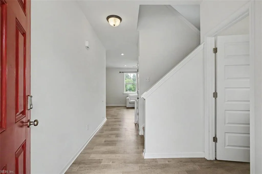 106 Meadows Landing LN, SUFFOLK VA 23434 - Photo 5