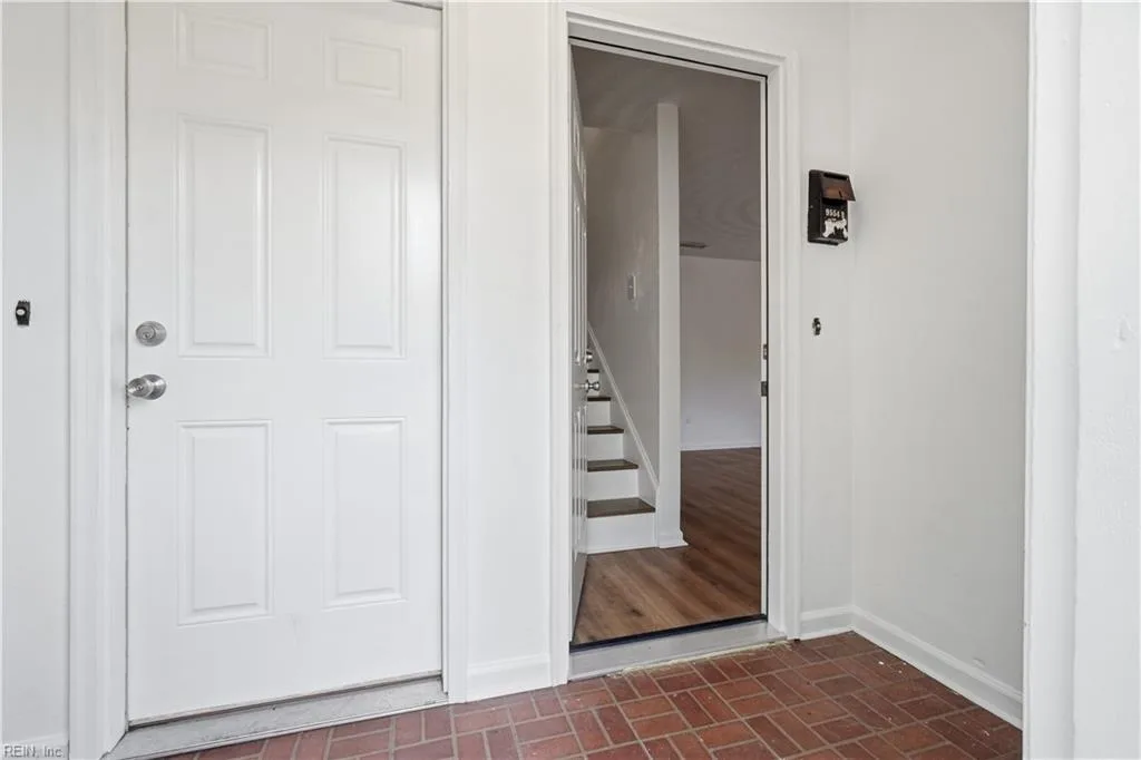9554 Lakeside DR, NORFOLK VA 23503 - Photo 5