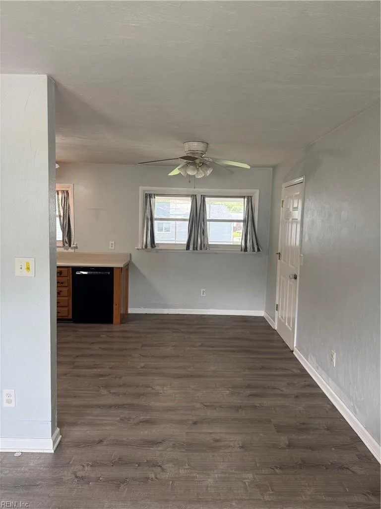 470 Gretna CT, HAMPTON VA 23669 thumb 9