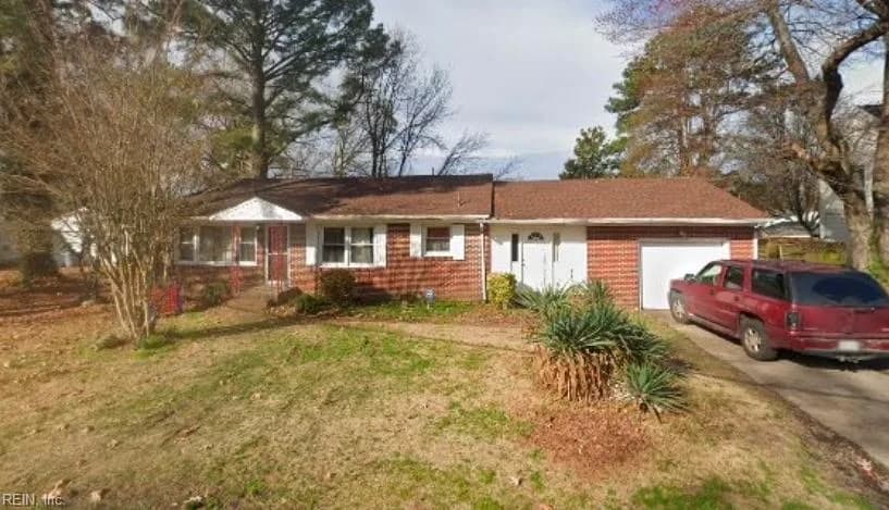 49 Salem ST, HAMPTON VA 23669 - Photo 2