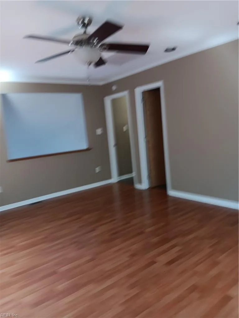 211 Crestwood CT, YORKTOWN VA 23692 thumb 8