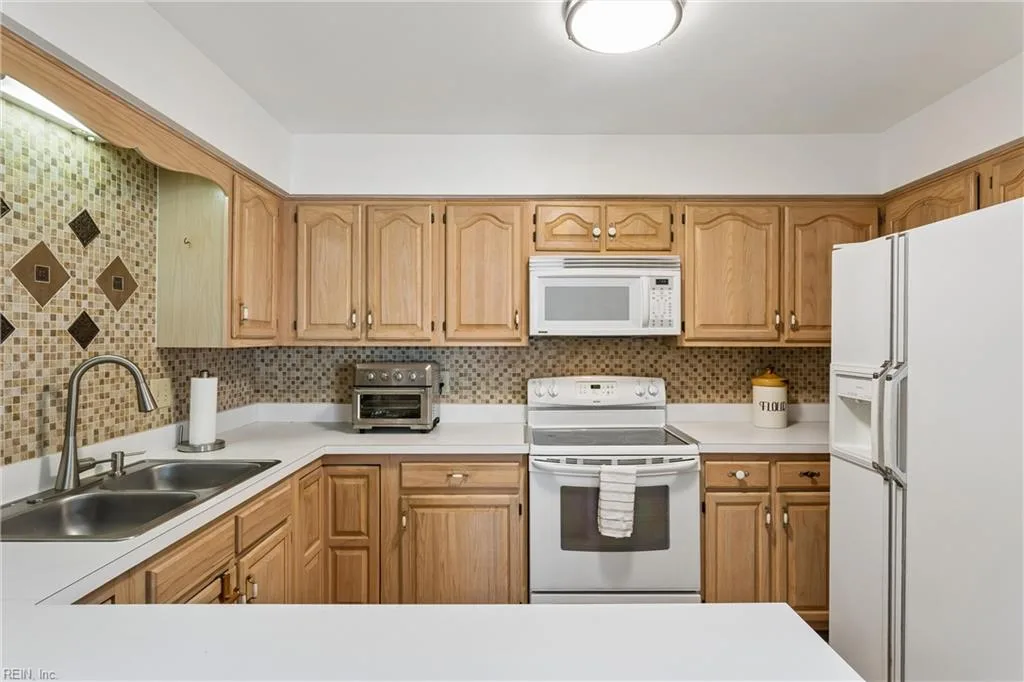 503 Kristy CT, NEWPORT NEWS VA 23602 thumb 9