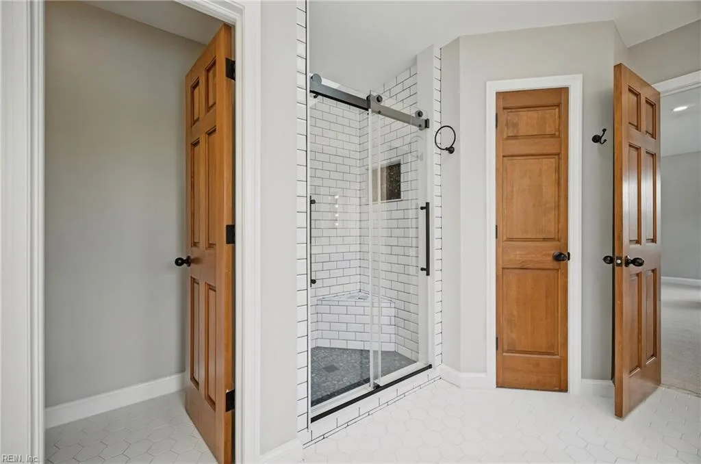 2704 Indian Creek CT, VIRGINIABEACH VA 23457 thumb 7