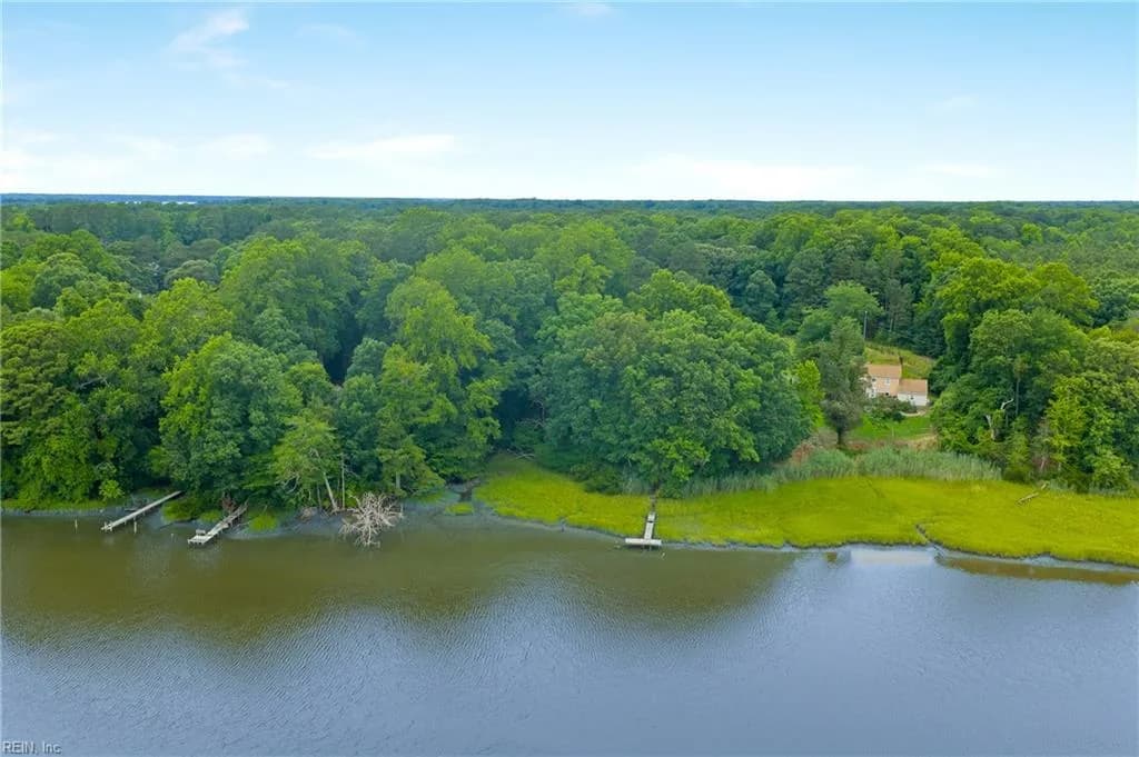 3938 Paradise Point RD, HAYES VA 23072 thumb 10