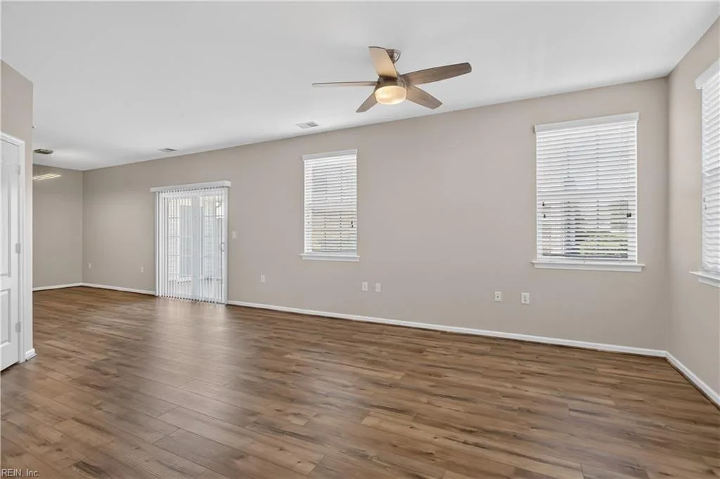 4469 Duffy DR, VIRGINIA BEACH VA 23462 - Photo 4
