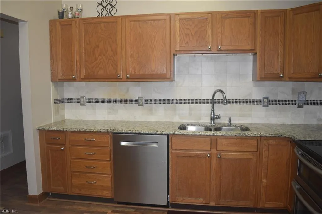 9269 Whispering Pines TRL, WINDSOR VA 23487 thumb 7