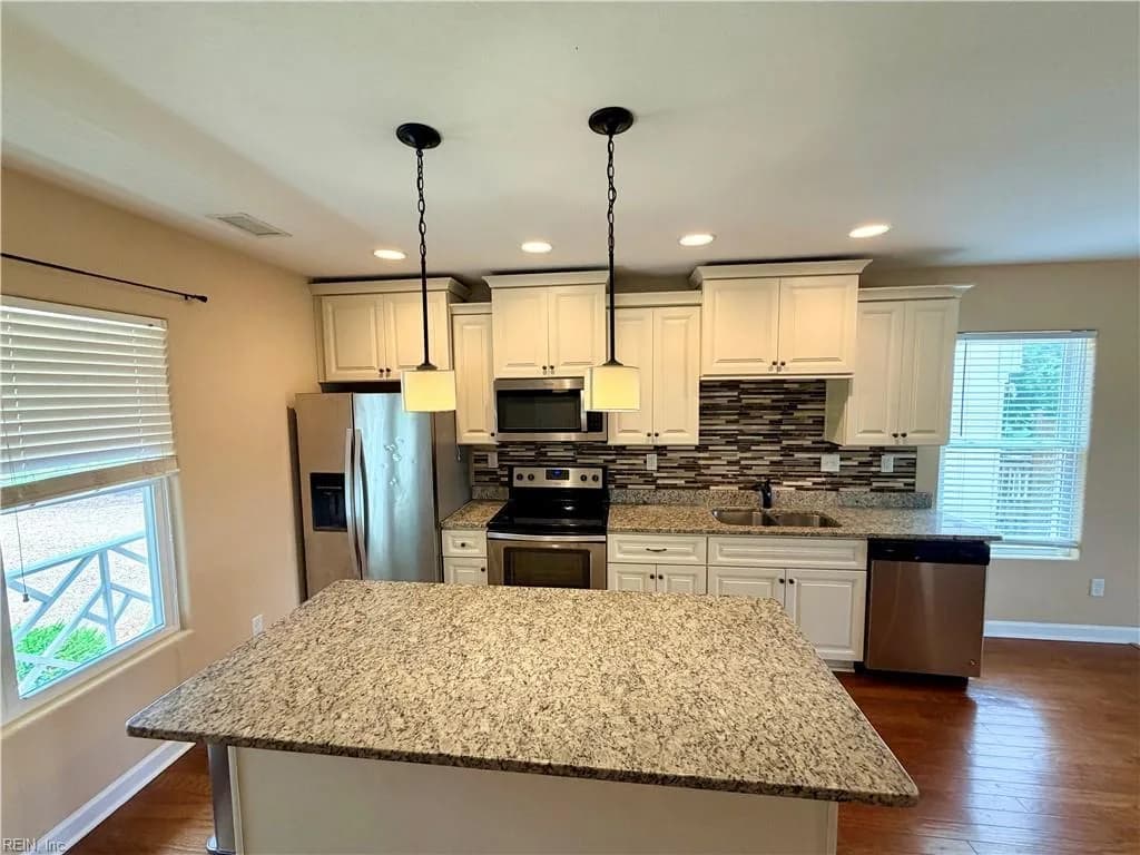 418 Robin RD, PORTSMOUTH VA 23701 thumb 8