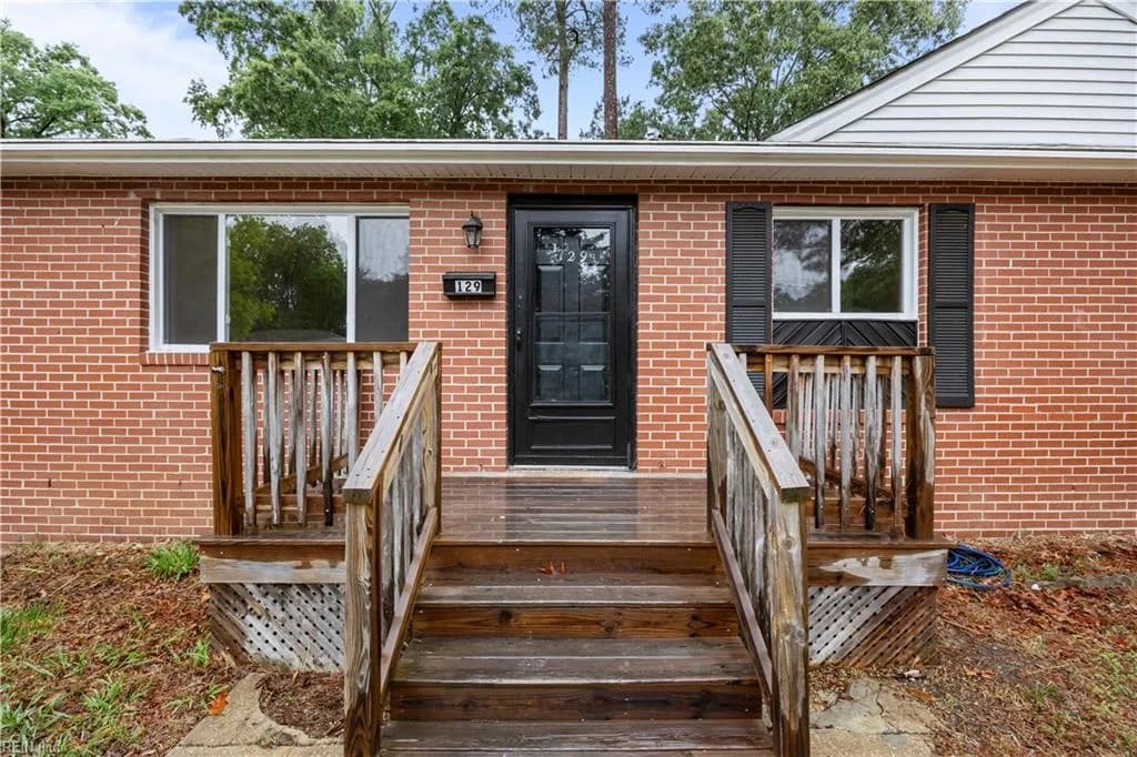 129 Saint Stephens DR, NEWPORTNEWS VA 23602 - Photo 4