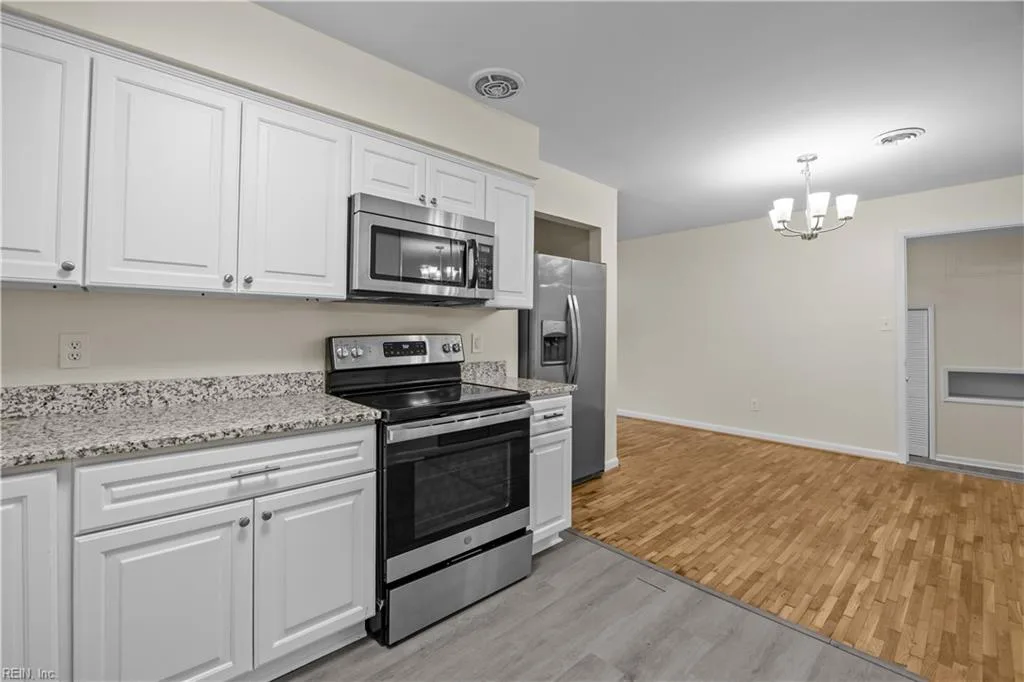 129 Saint Stephens DR, NEWPORTNEWS VA 23602 thumb 9