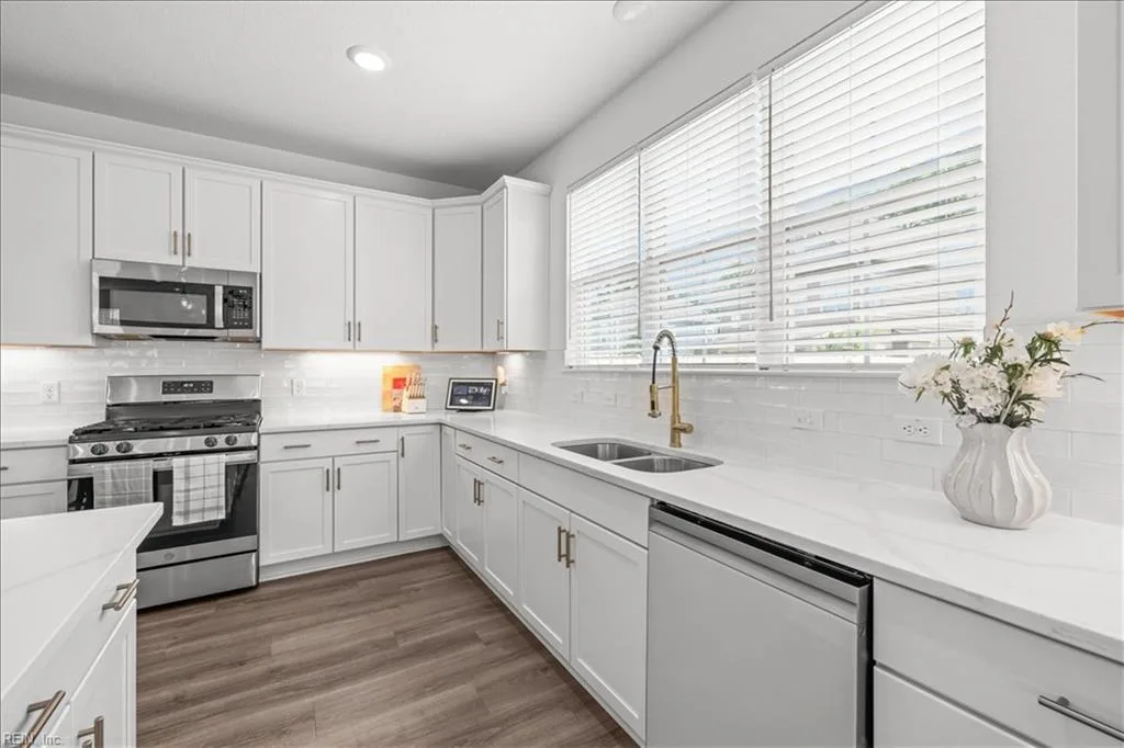 445 Middleton WAY, CHESAPEAKE VA 23322 thumb 9