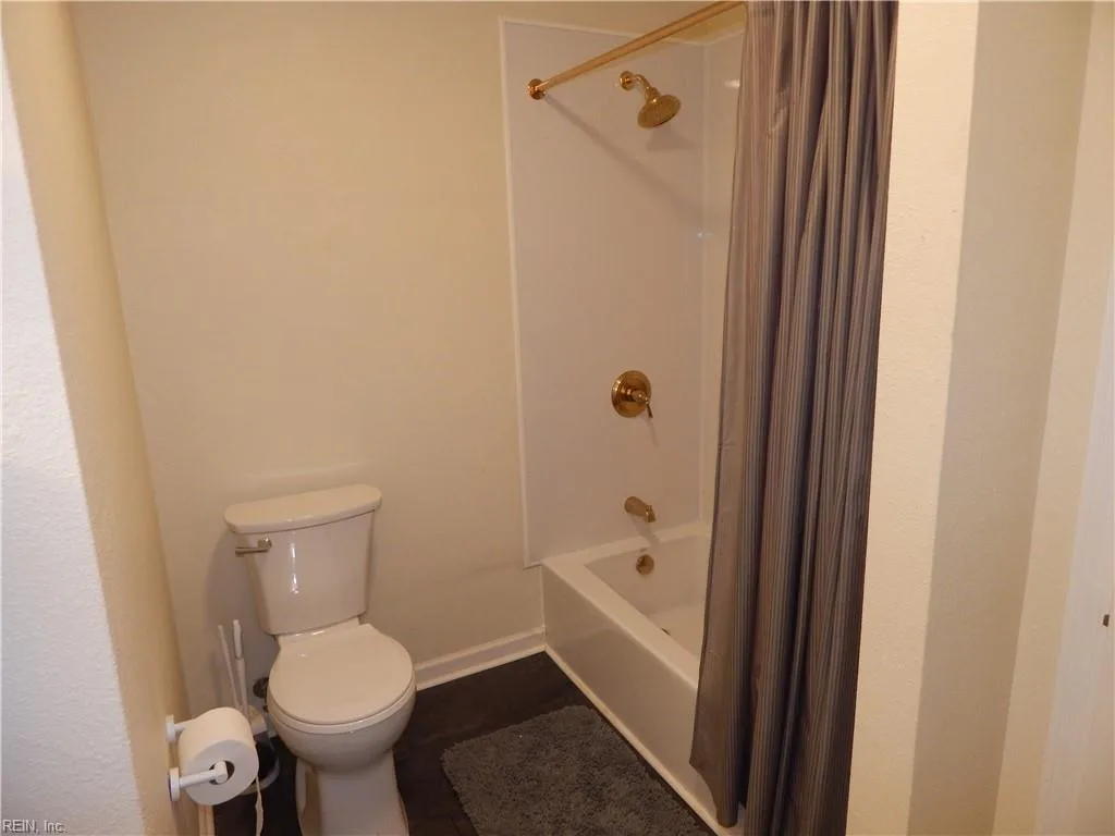 1024 Vanderploeg DR, CHESAPEAKE VA 23323 thumb 9