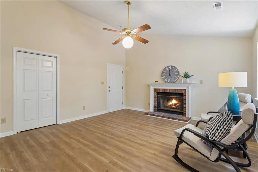 5314 Sloane SQ, WILLIAMSBURG VA 23188 thumb 6