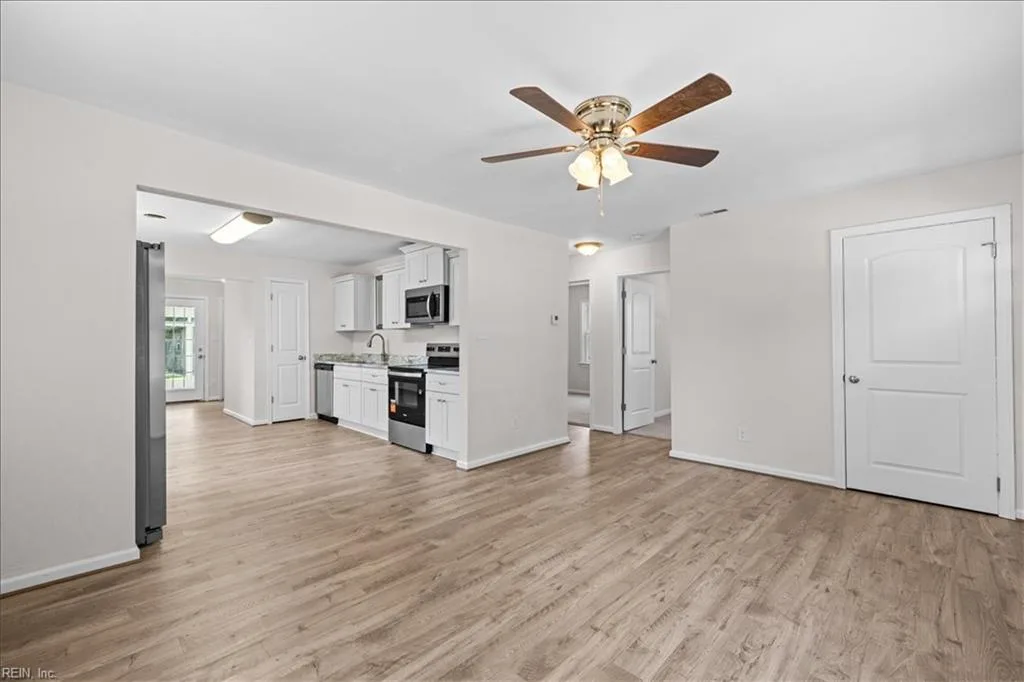 1308 Willow AVE, CHESAPEAKE VA 23325 thumb 6