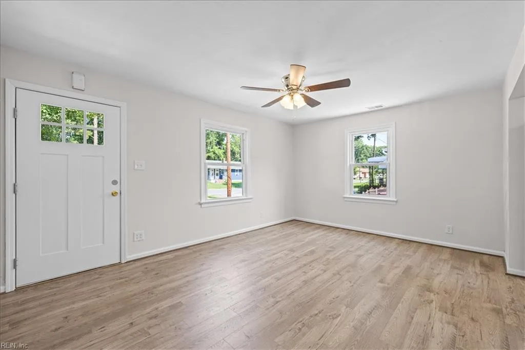 1308 Willow AVE, CHESAPEAKE VA 23325 thumb 8