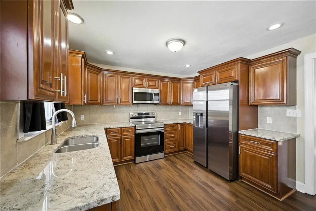 2826 Lens AVE, NORFOLK VA 23509 thumb 12