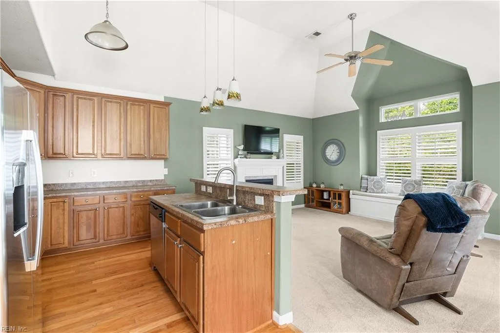 427 Fountain Dr DR, VIRGINIABEACH VA 23454 thumb 6