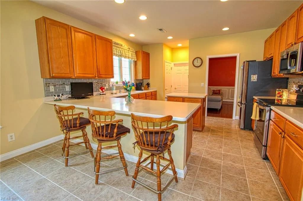 4772 Winterberry CT, WILLIAMSBURG VA 23188 - Photo 3