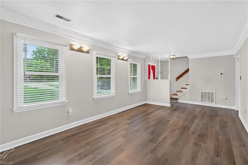 158 Saunders RD, HAMPTON VA 23666 thumb 8