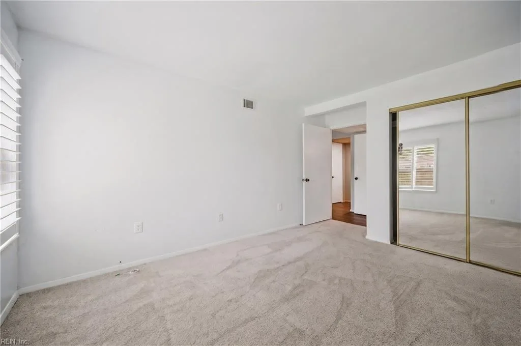 1008 Autumn Woods LN #104, VIRGINIA BEACH VA 23454 thumb 8