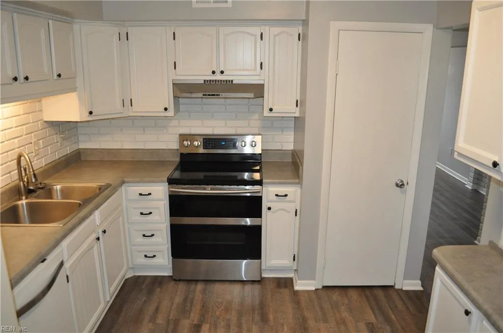 707 TILDEN PL, VIRGINIA BEACH VA 23454 - Photo 4