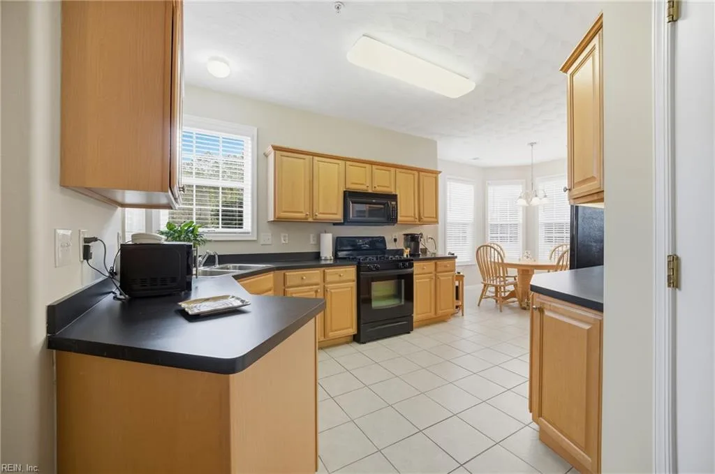 2811 Crescent Moon CT, VIRGINIABEACH VA 23456 thumb 9