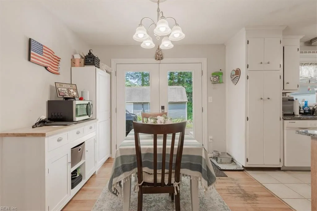 702 Seaford RD, SEAFORD VA 23696 thumb 12