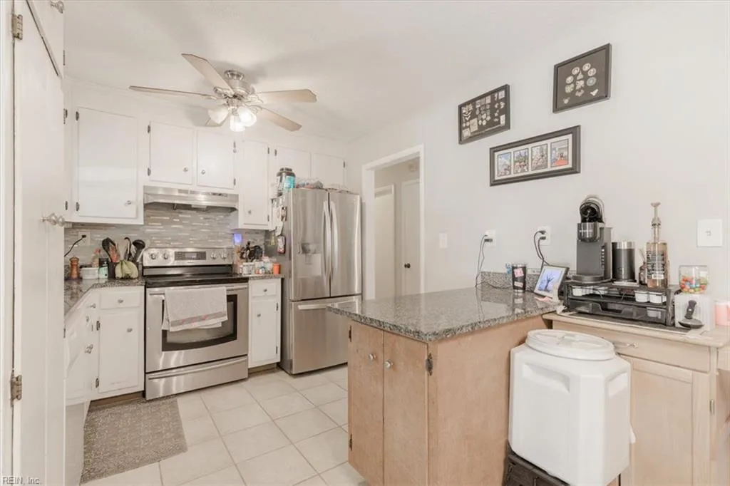 702 Seaford RD, SEAFORD VA 23696 thumb 10